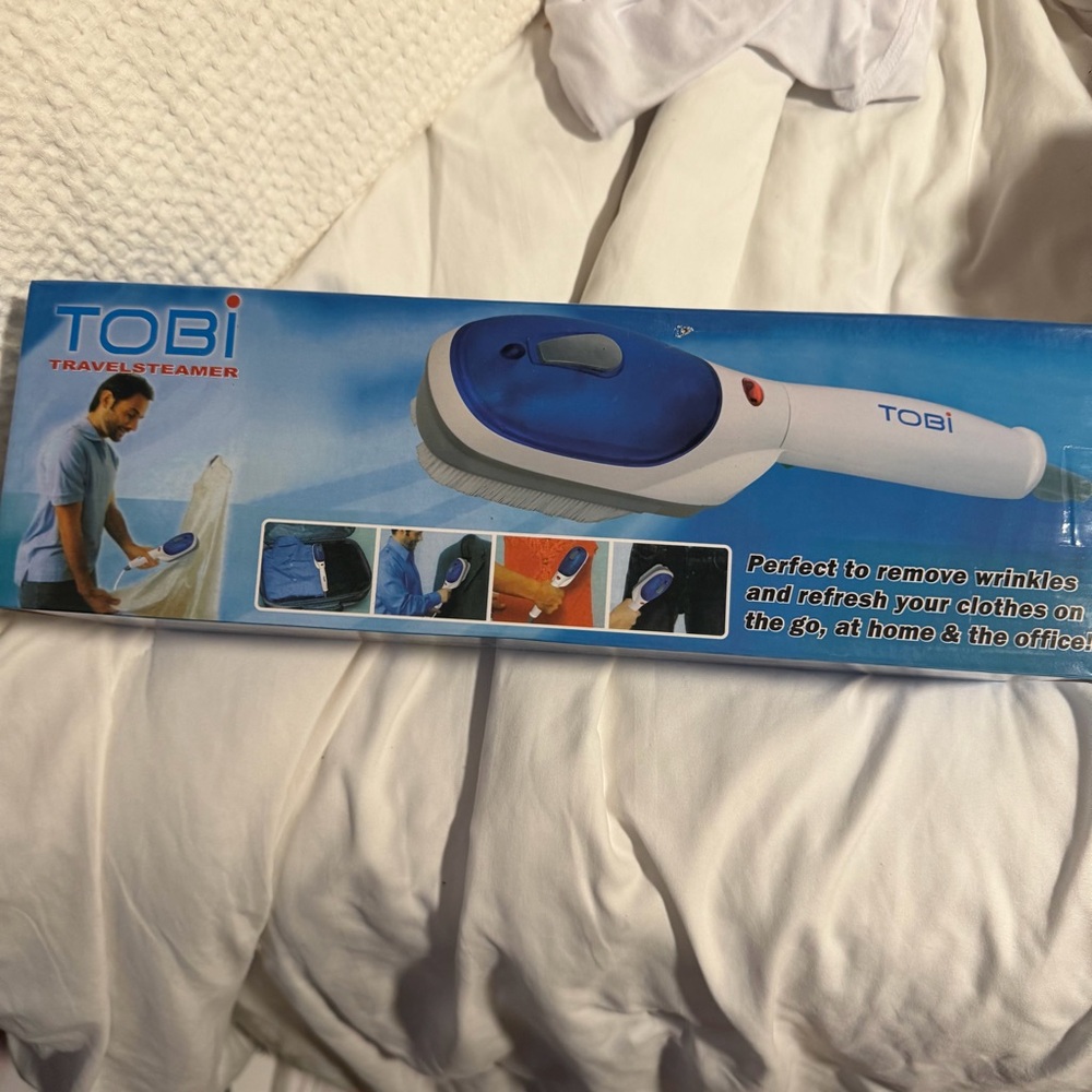 Tobi Handheld Steamer in Blue and White